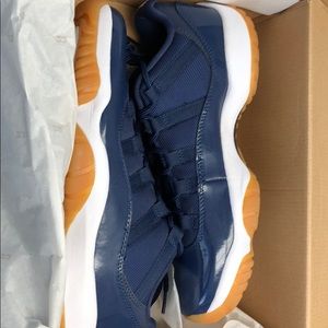 Jordan XI 11 Retro “Navy Gum”